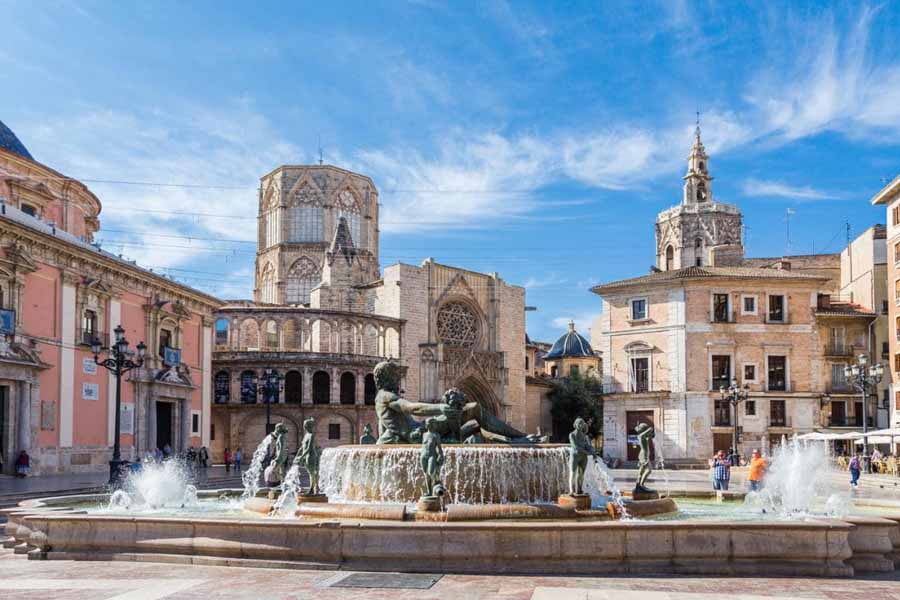 weekly and monthly rentals in Valencia: apartments and chalets