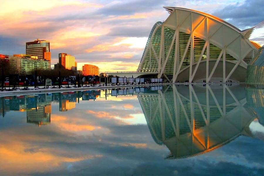 weekly and monthly rentals in Valencia (Spain)