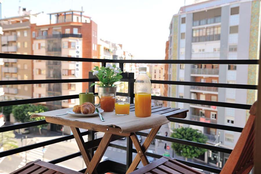 Mudarse a vivir a Valencia, alojamiento de media estancia antes de elegir vivienda definitiva. 